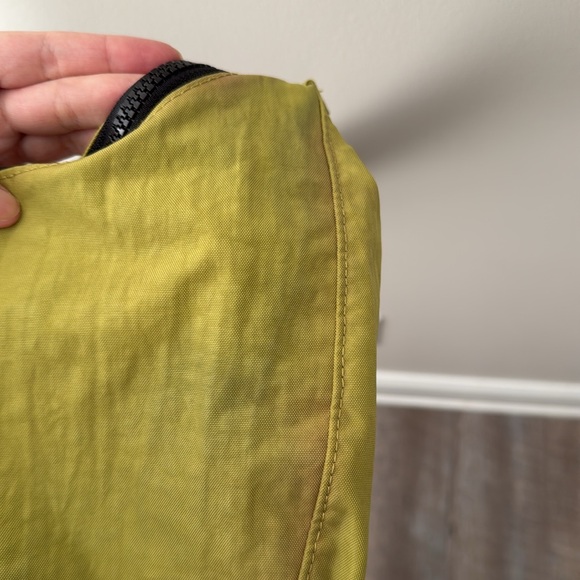 Baggu medium crescent crossbody - Picture 5 of 7